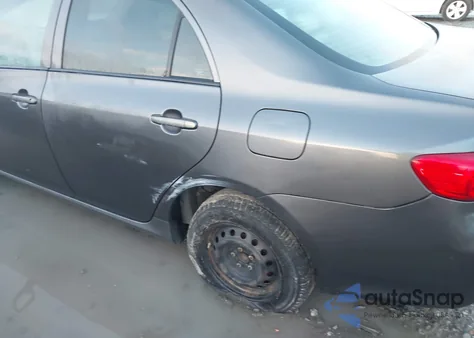 2010 Toyota Corolla Le z USA, uszkodzony, nr VIN 2T1BU4EE2AC510222